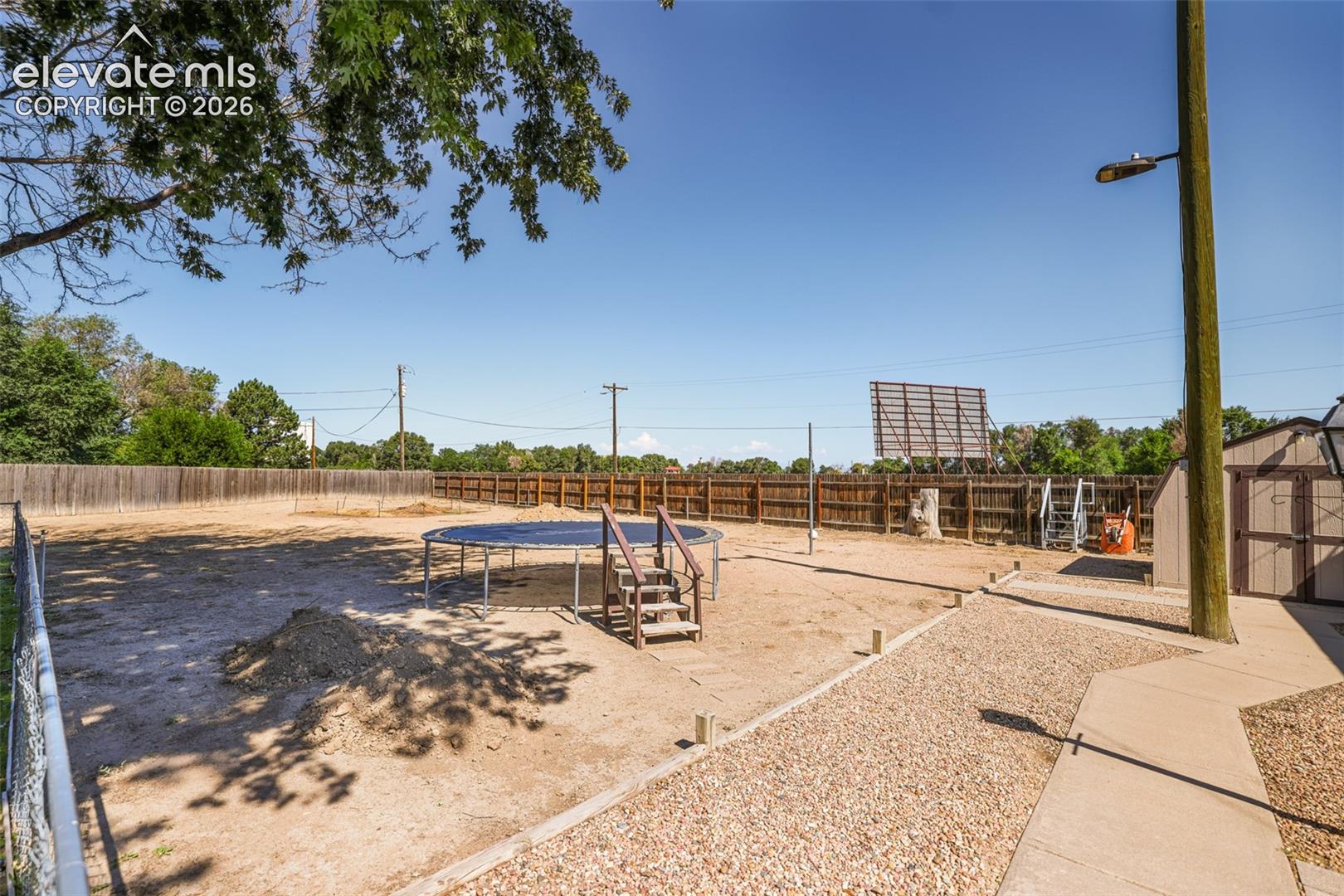 Listing photo 33 for 2021 Zinno Boulevard