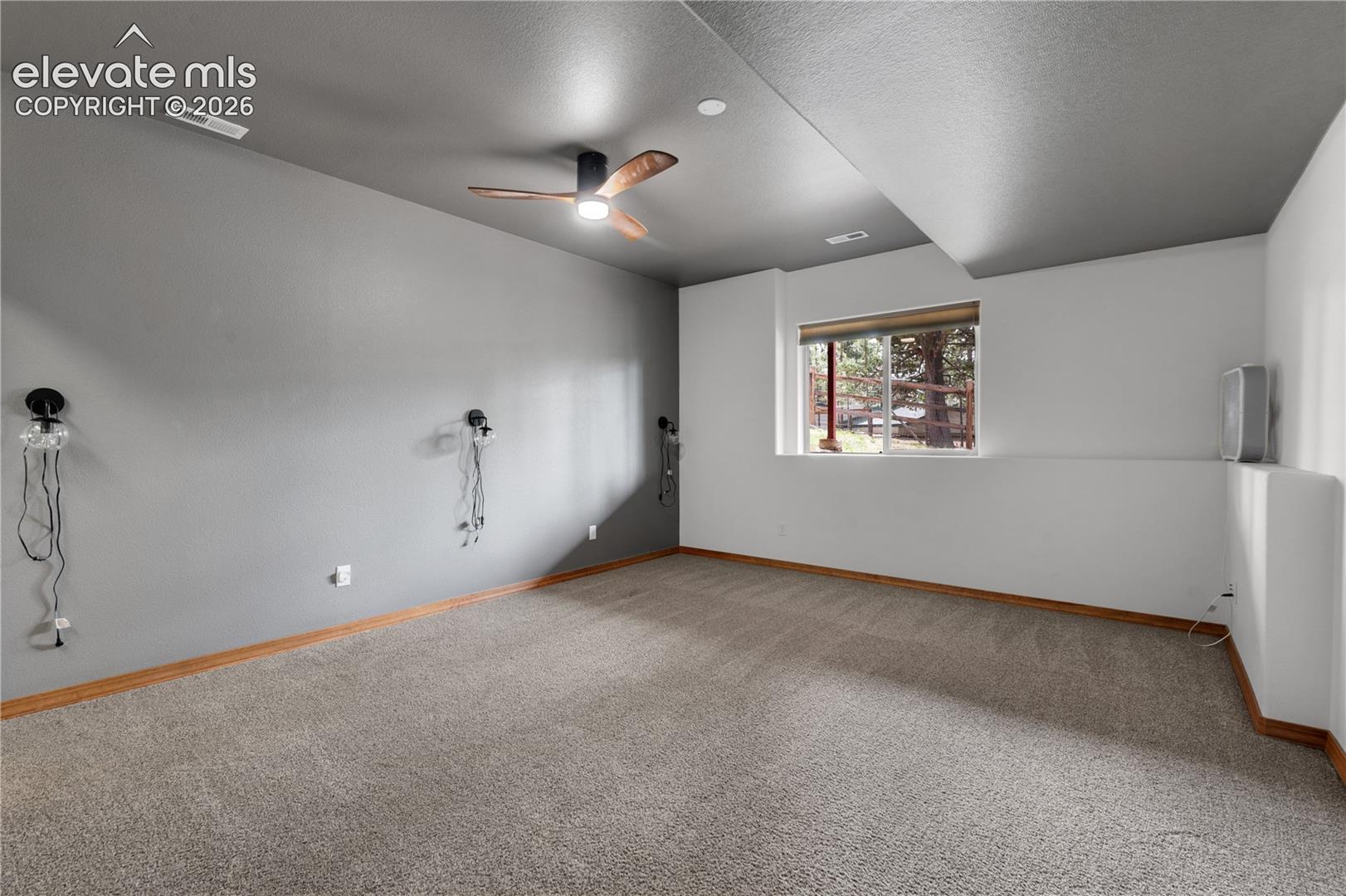 Listing photo 28 for 73 Aspen Drive