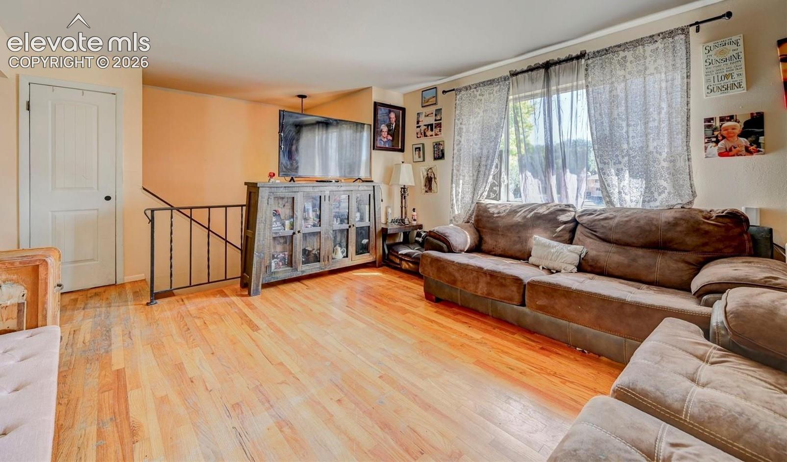 Listing photo 14 for 222 Fay Drive