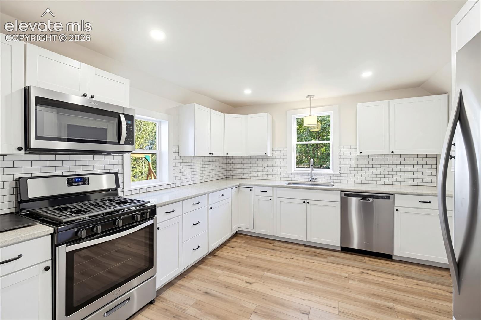 Listing photo 33 for 621 E Cache La Poudre Street