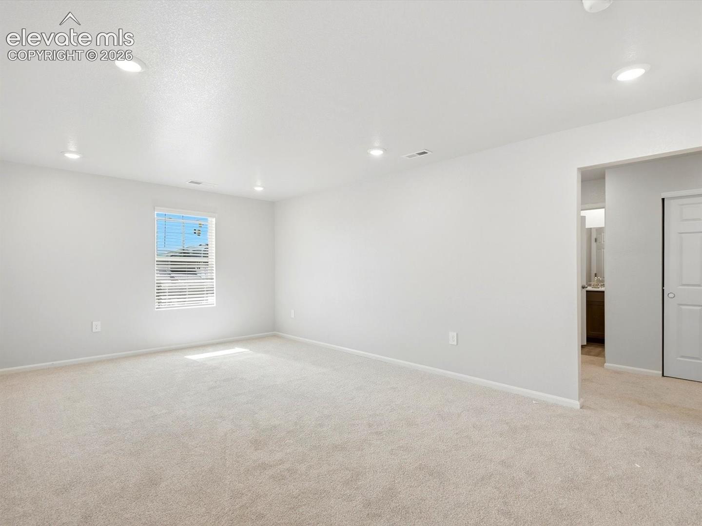 Listing photo 17 for 10833 Rolling Ranch Drive