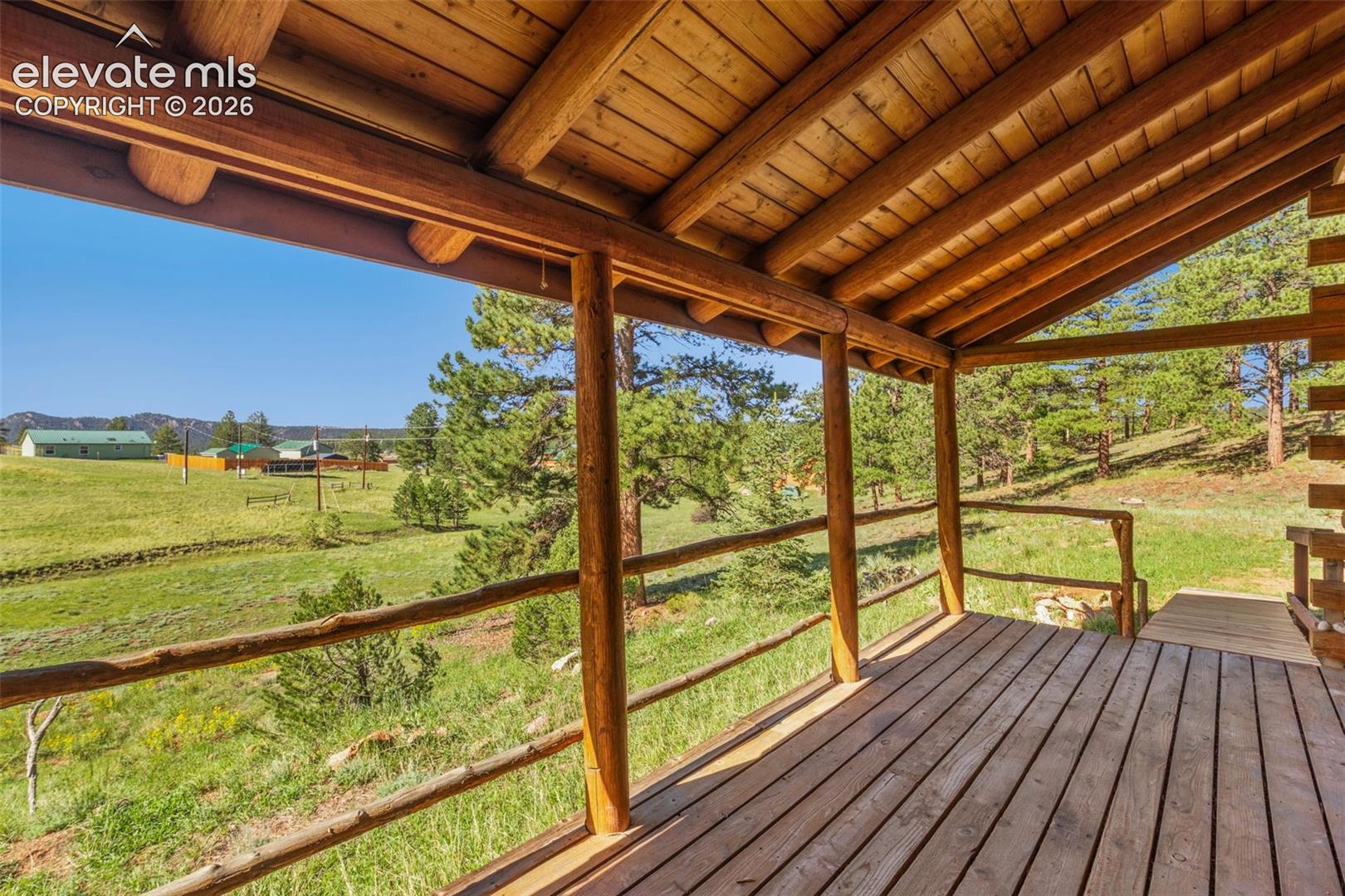 Listing photo 27 for 258 Appian Way