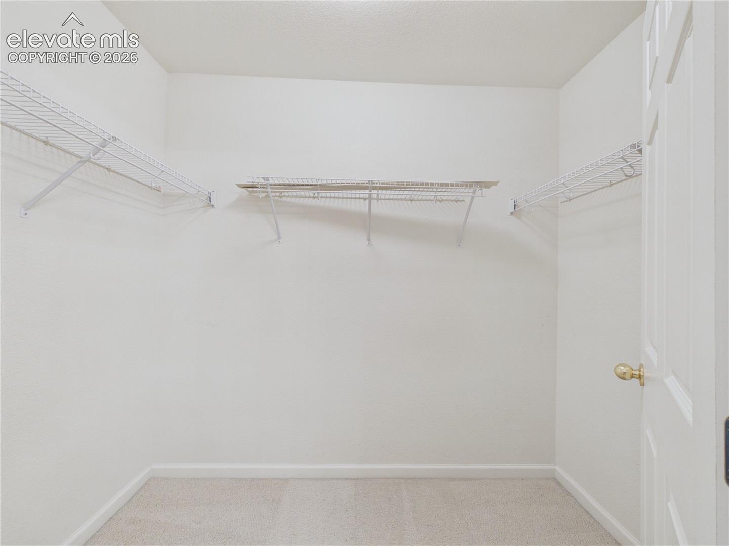 Listing photo 16 for 2025 Kingsroyal Boulevard F