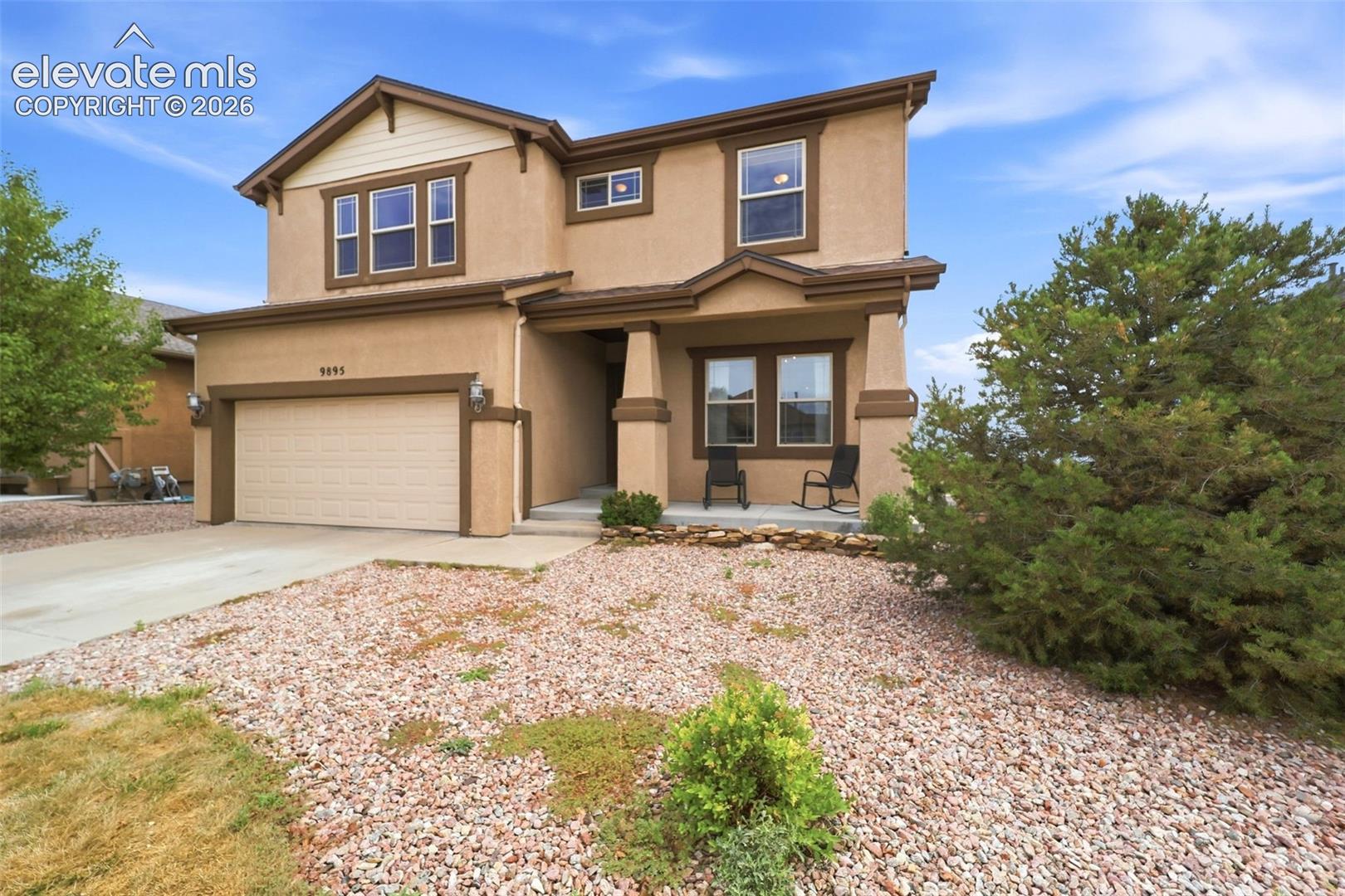 Listing photo 3 for 9895 Kings Canyon Drive