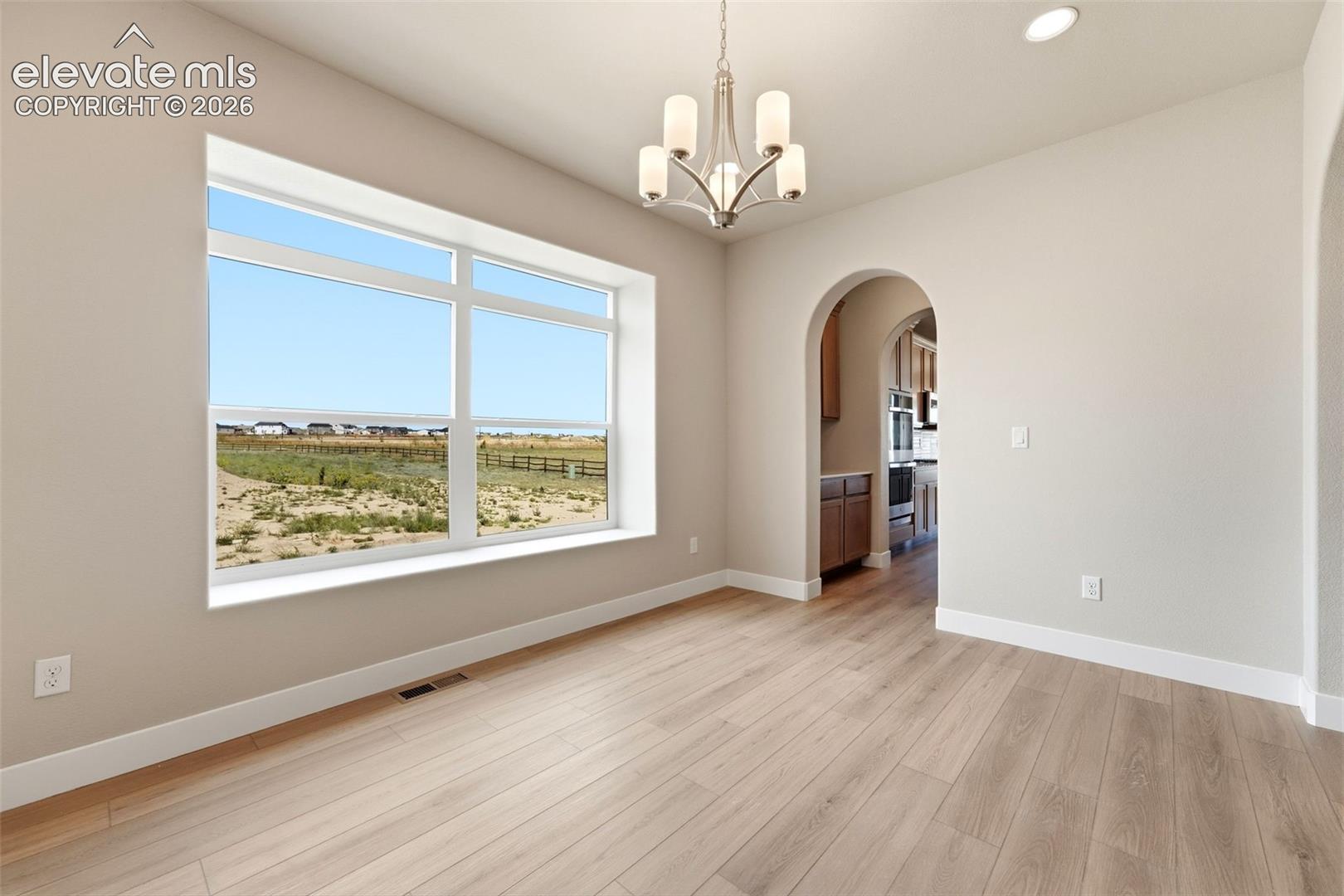 Listing photo 8 for 13513 Crooked Hill Drive