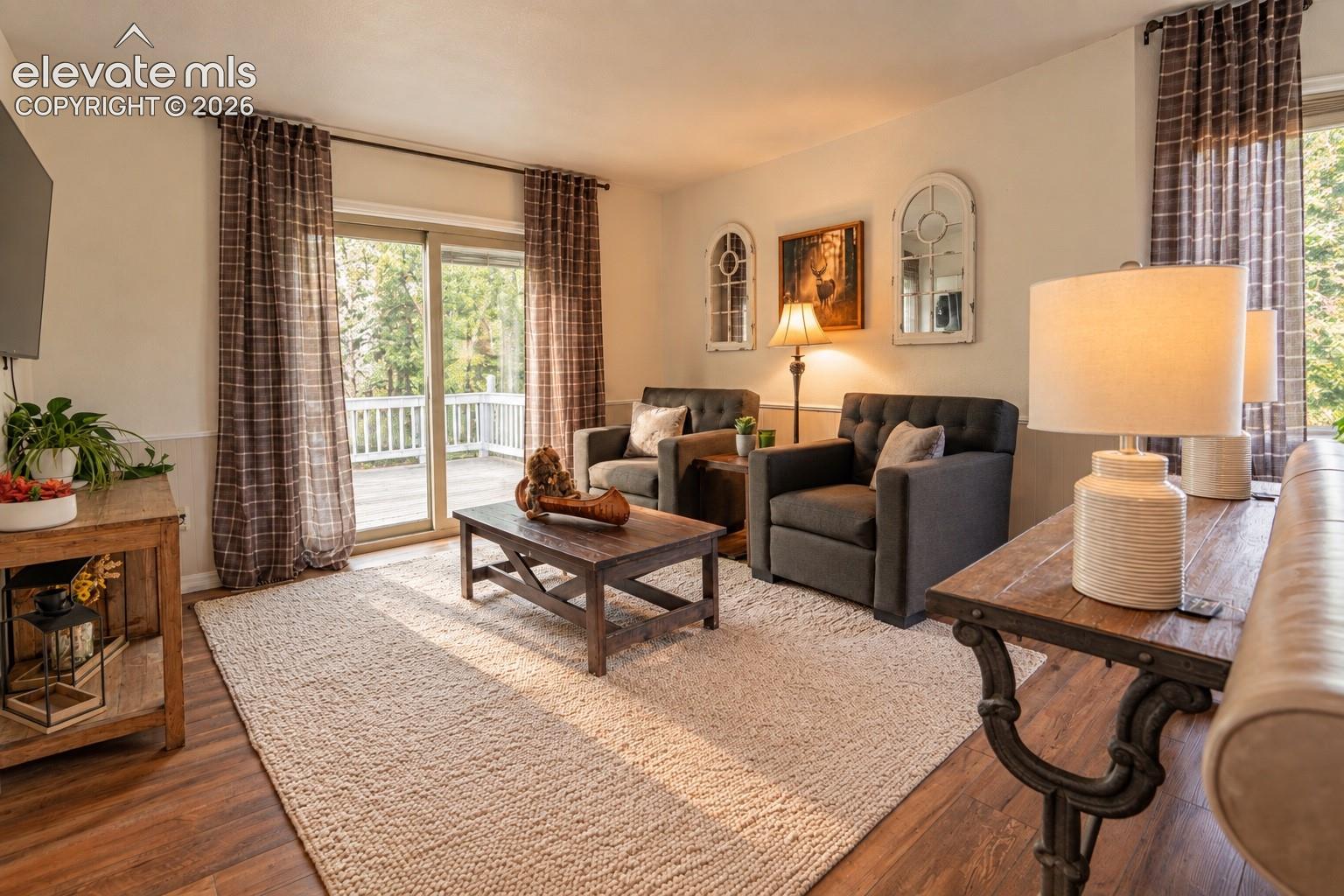 Listing photo 6 for 721 Sunnywood Place