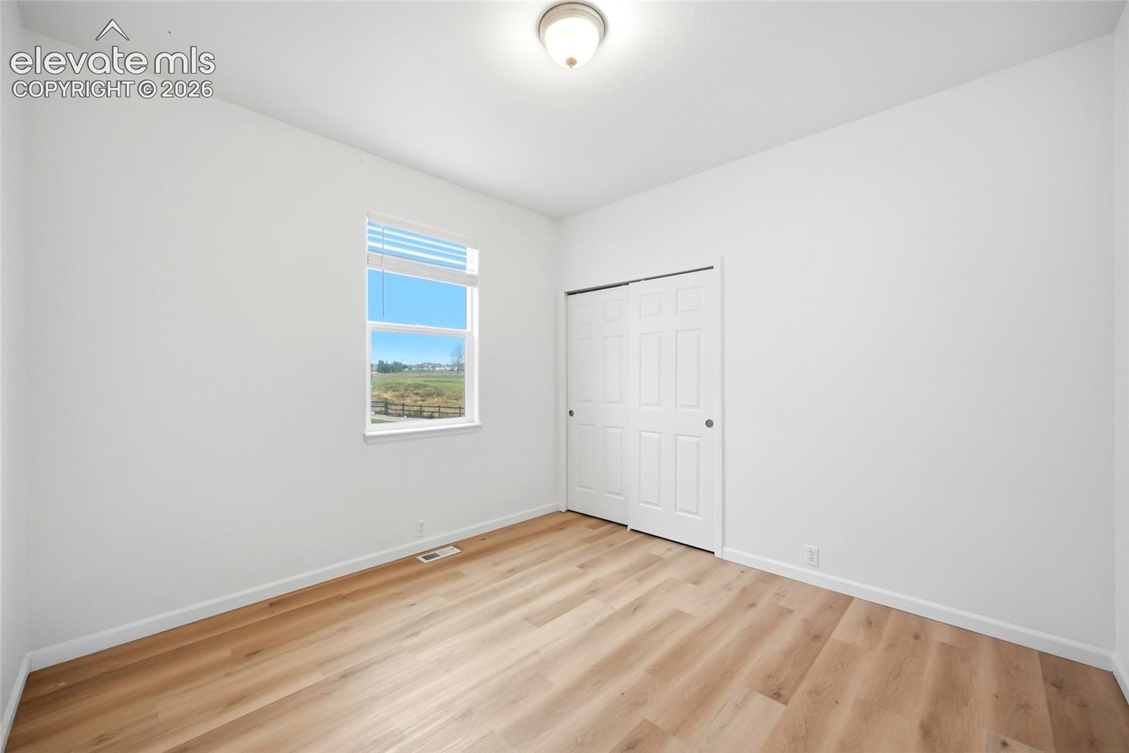 Listing photo 27 for 12354 Pine Valley Circle