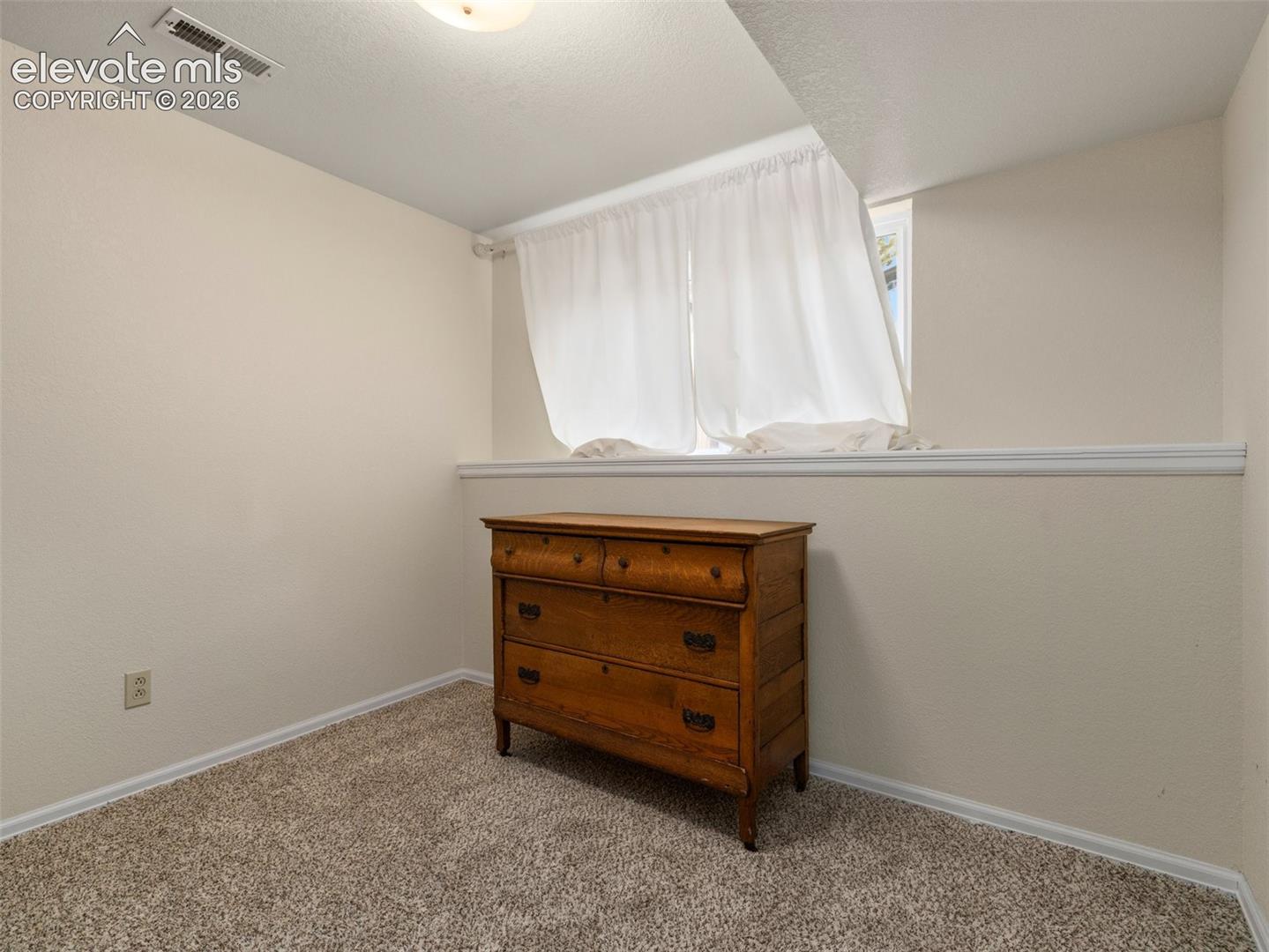 Listing photo 20 for 2525 Ramsgate Terrace