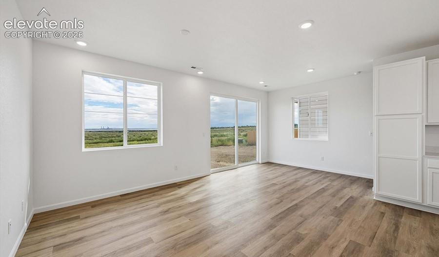 Listing photo 8 for 2510 Milano Way