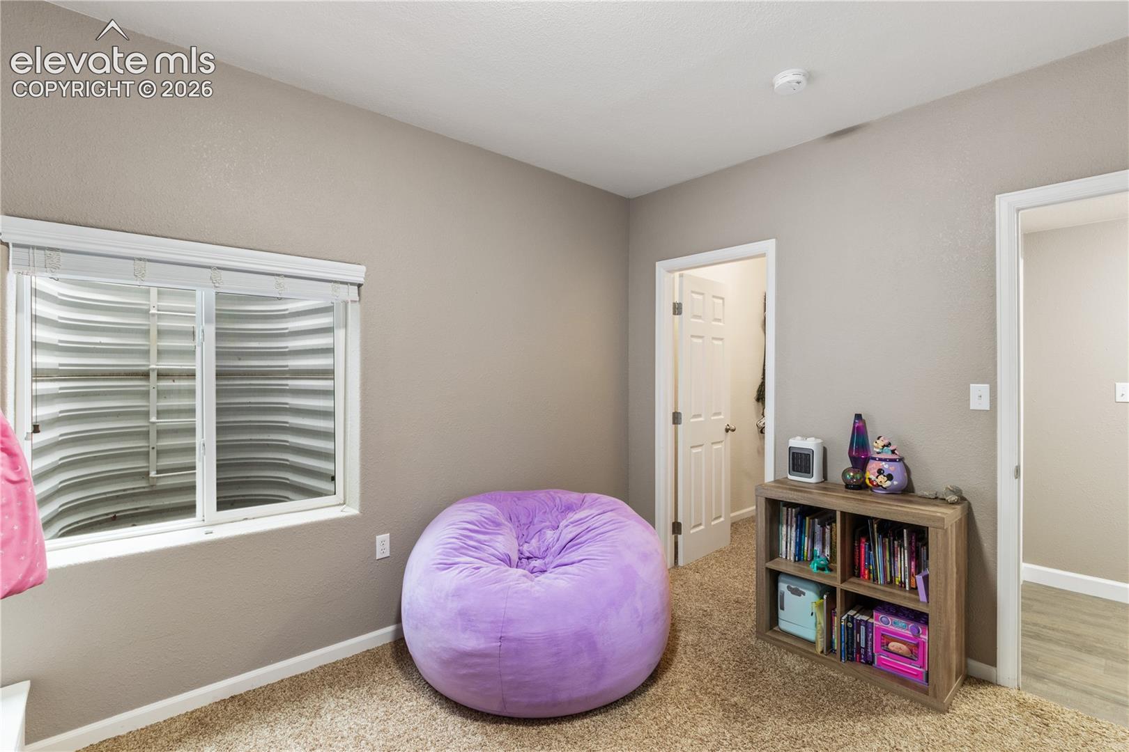 Listing photo 18 for 6848 Shimmering Leaf Drive
