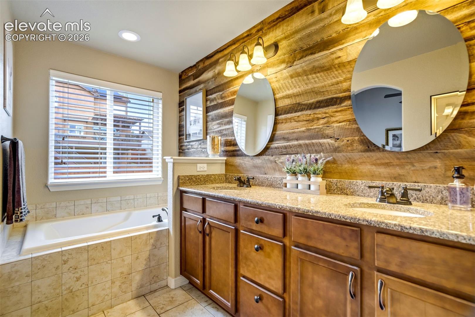 Listing photo 16 for 12456 Mount Bross Place