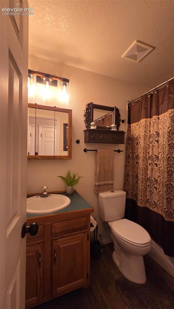 Listing photo 17 for 480 S Tejon Avenue