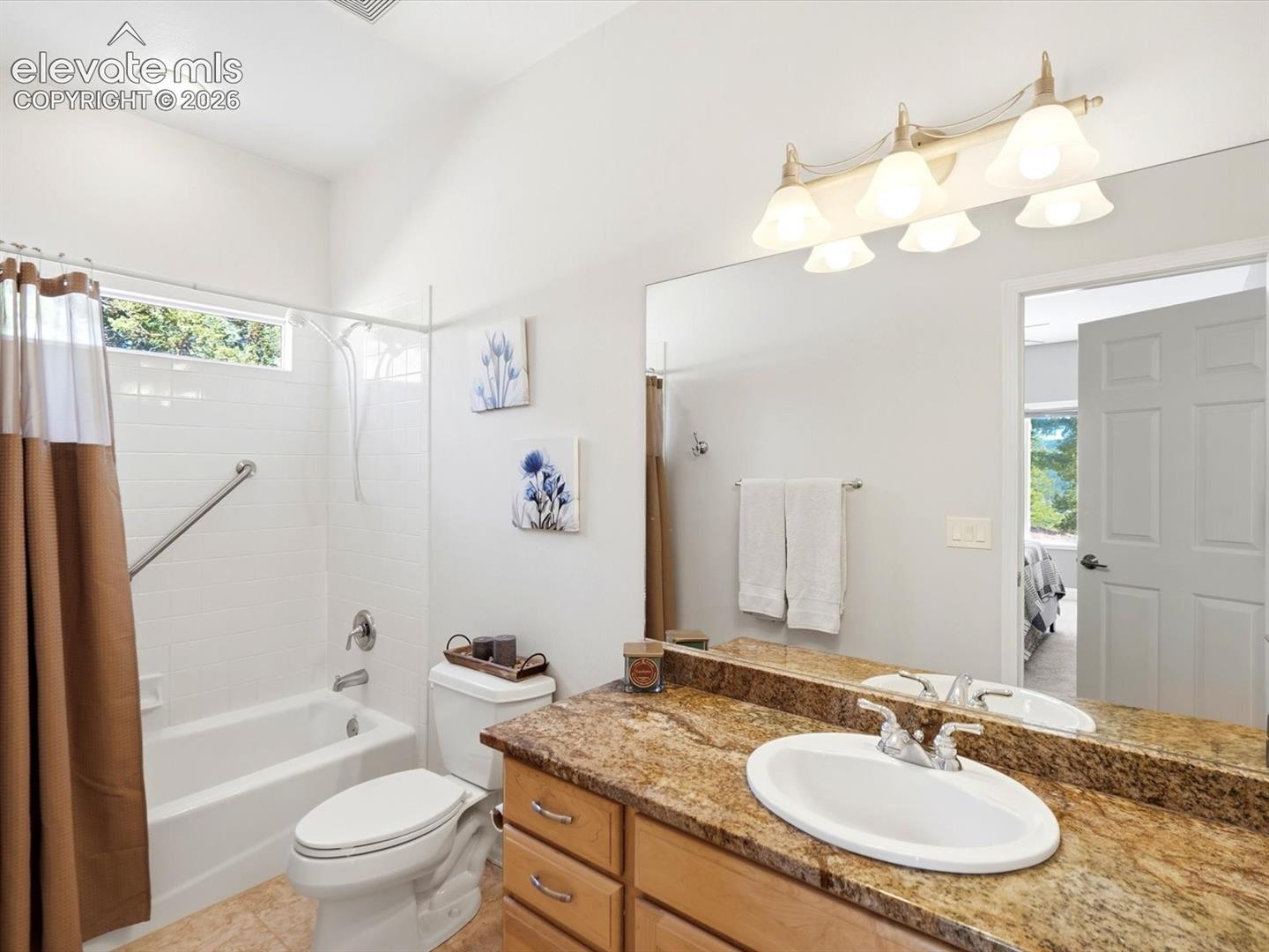 Listing photo 16 for 13084 Deer Ridge Way
