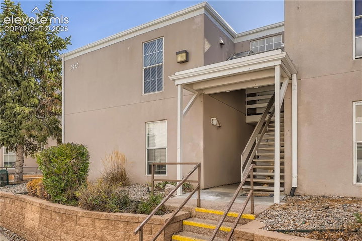 3455 Rebecca Lane D — listing photo