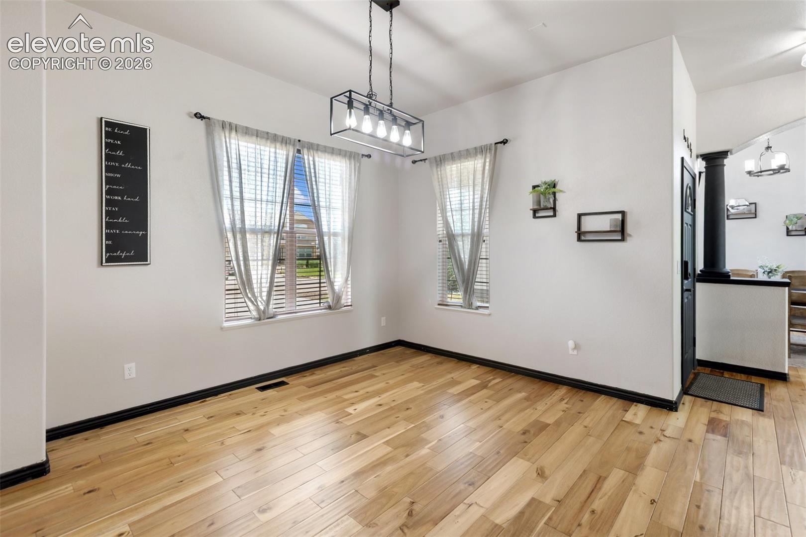 Listing photo 38 for 10388 Mt. Wilson Place