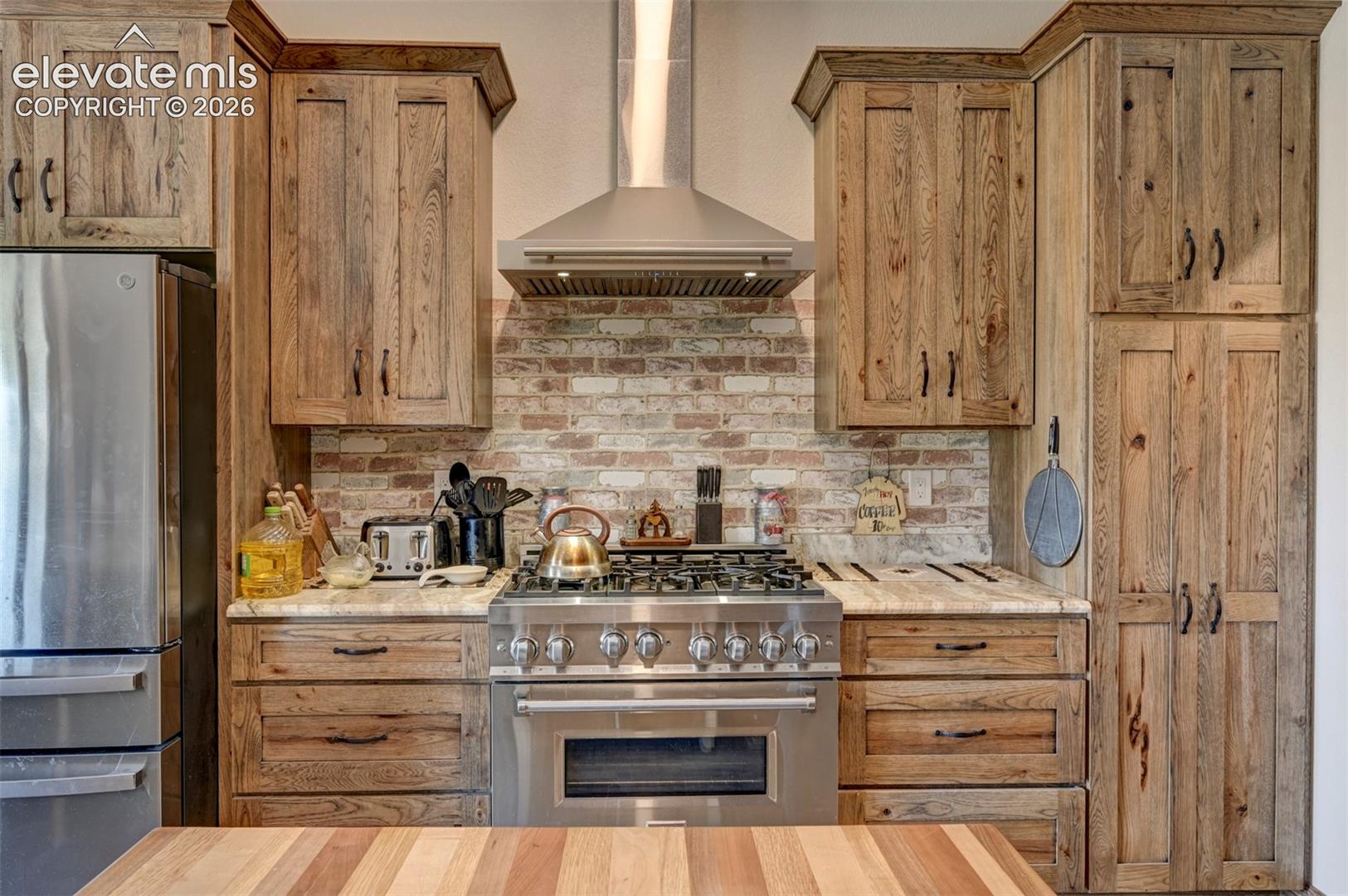 Listing photo 8 for 10130 Shumway Road