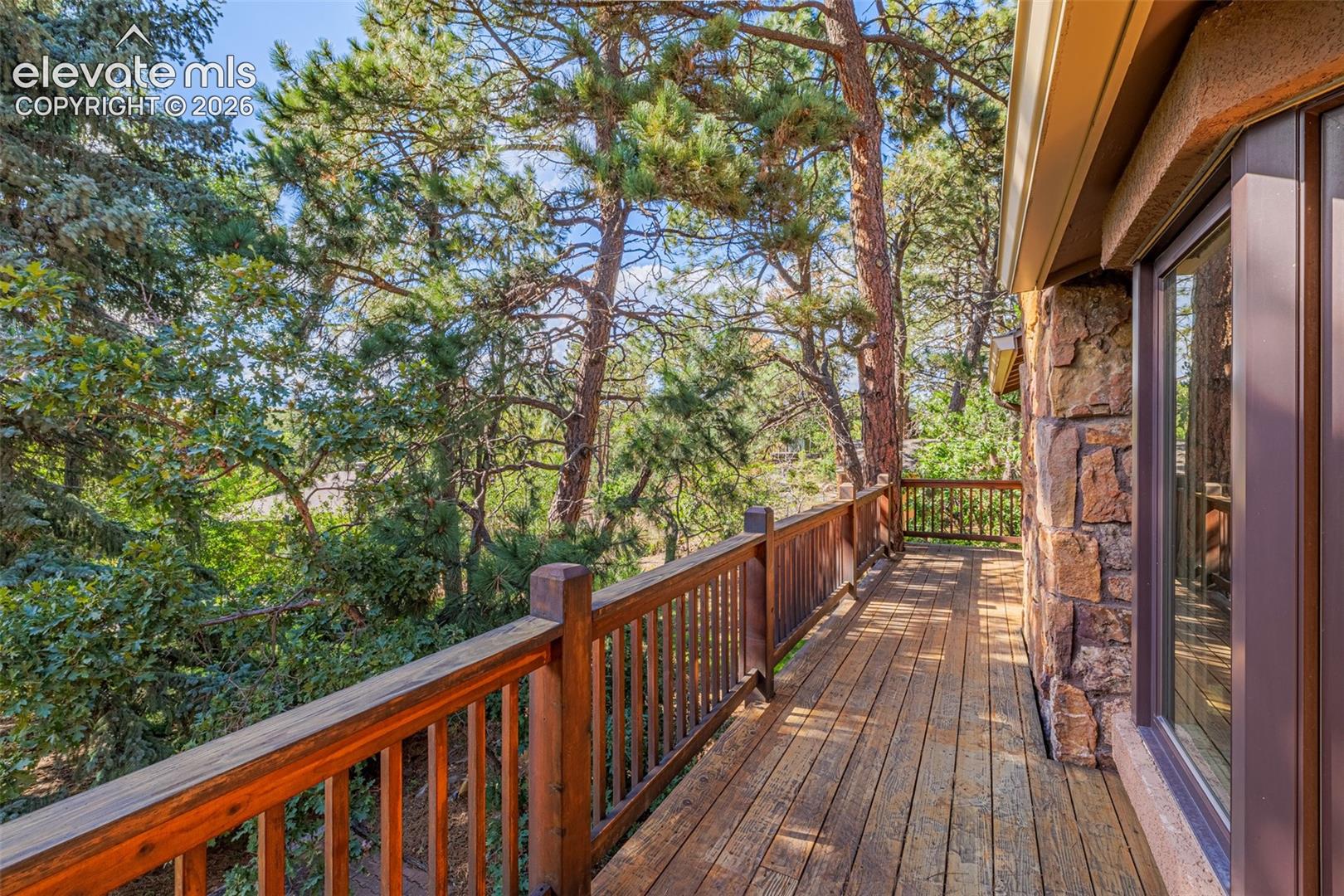 Listing photo 5 for 3510 David Lane