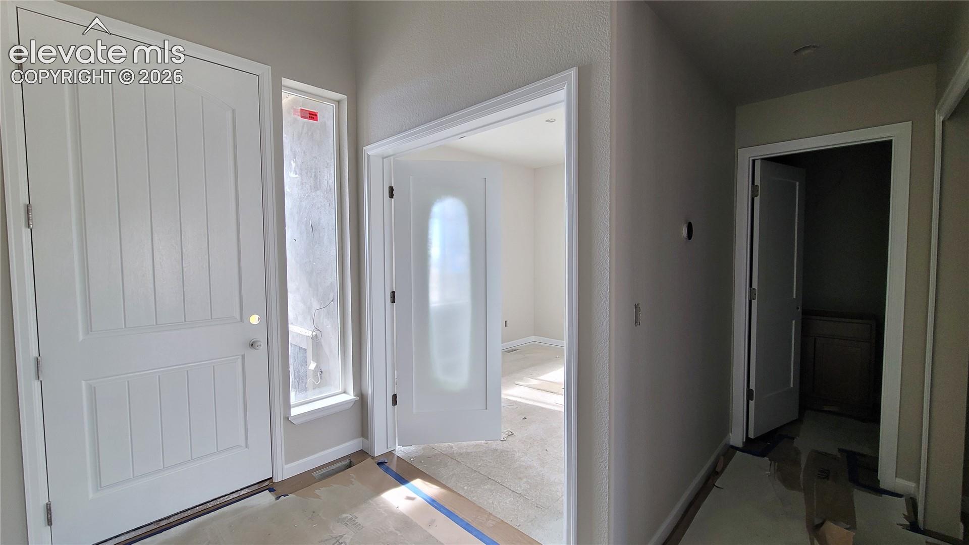 Listing photo 4 for 6670 Miro Lane