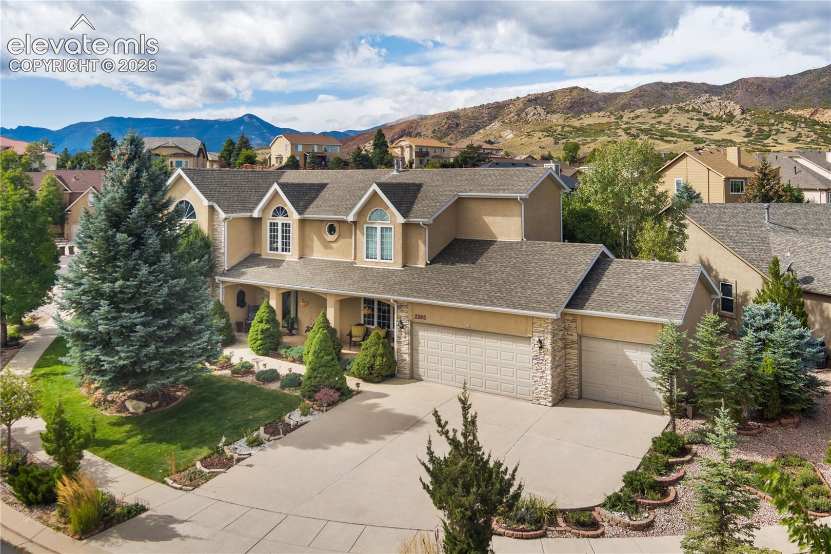 2285 Vanreen Drive