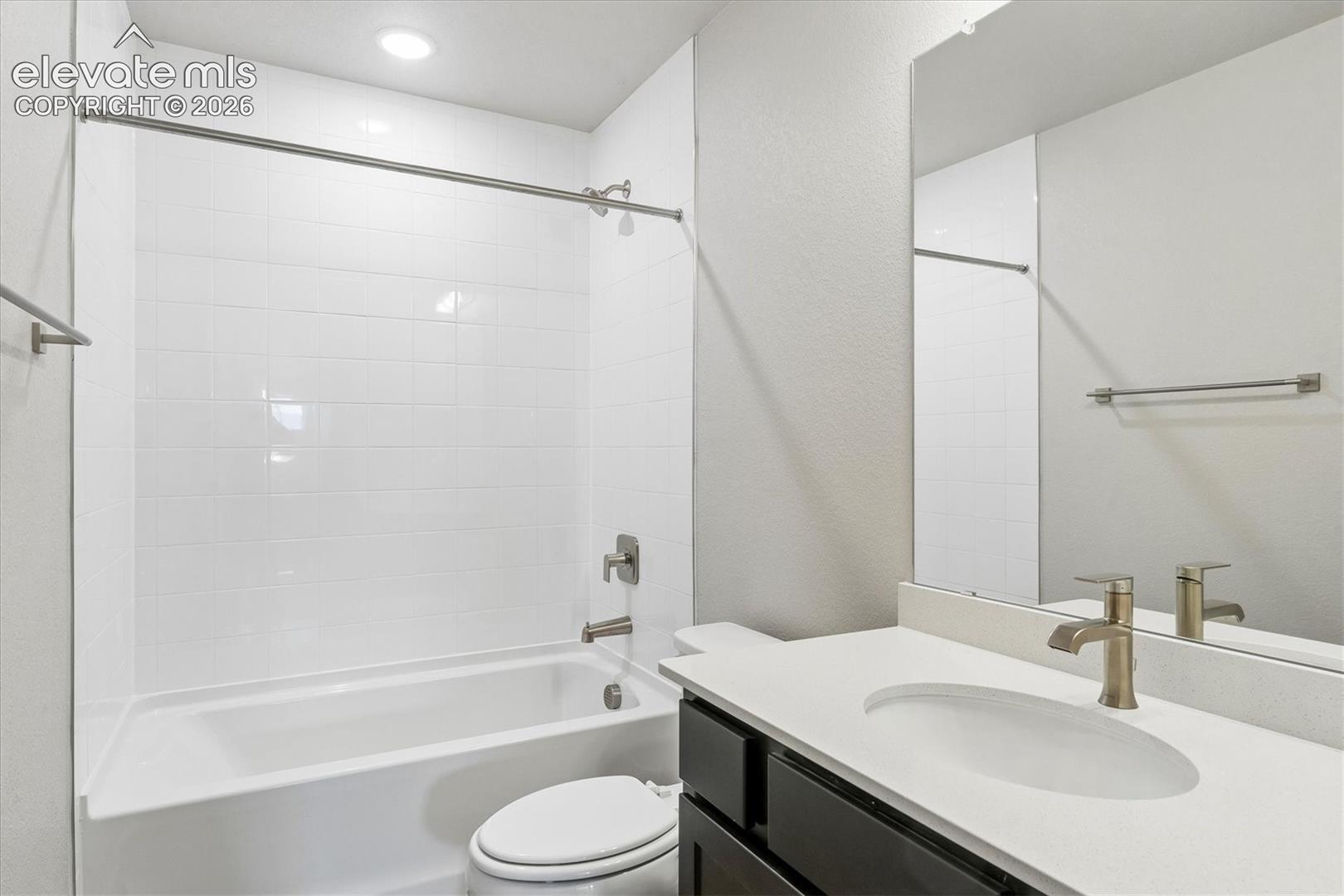 Listing photo 12 for 9695 Blaurock Drive