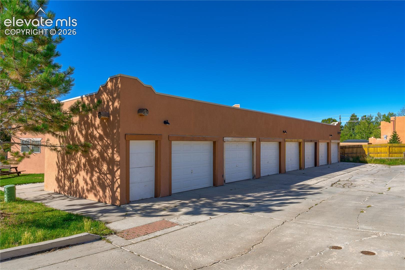 Listing photo 22 for 850 Forest Edge Road A