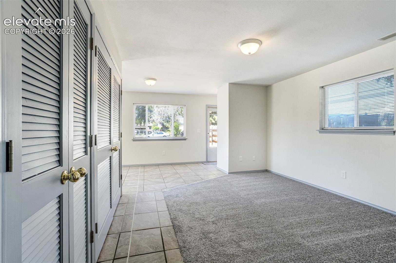 3025 Grandview Street, photo 3
