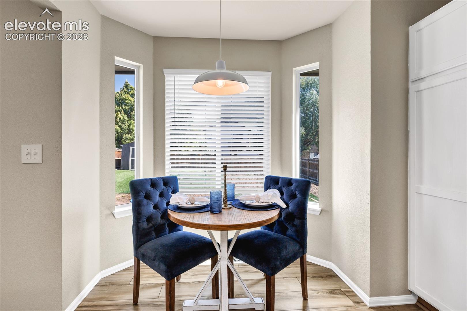 Listing photo 17 for 848 Regent Court