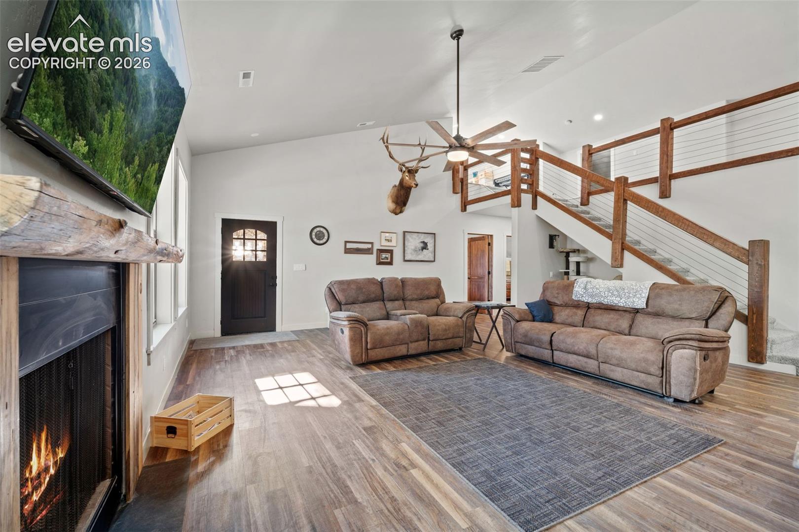 Listing photo 10 for 2270 Pikes Peak Drive
