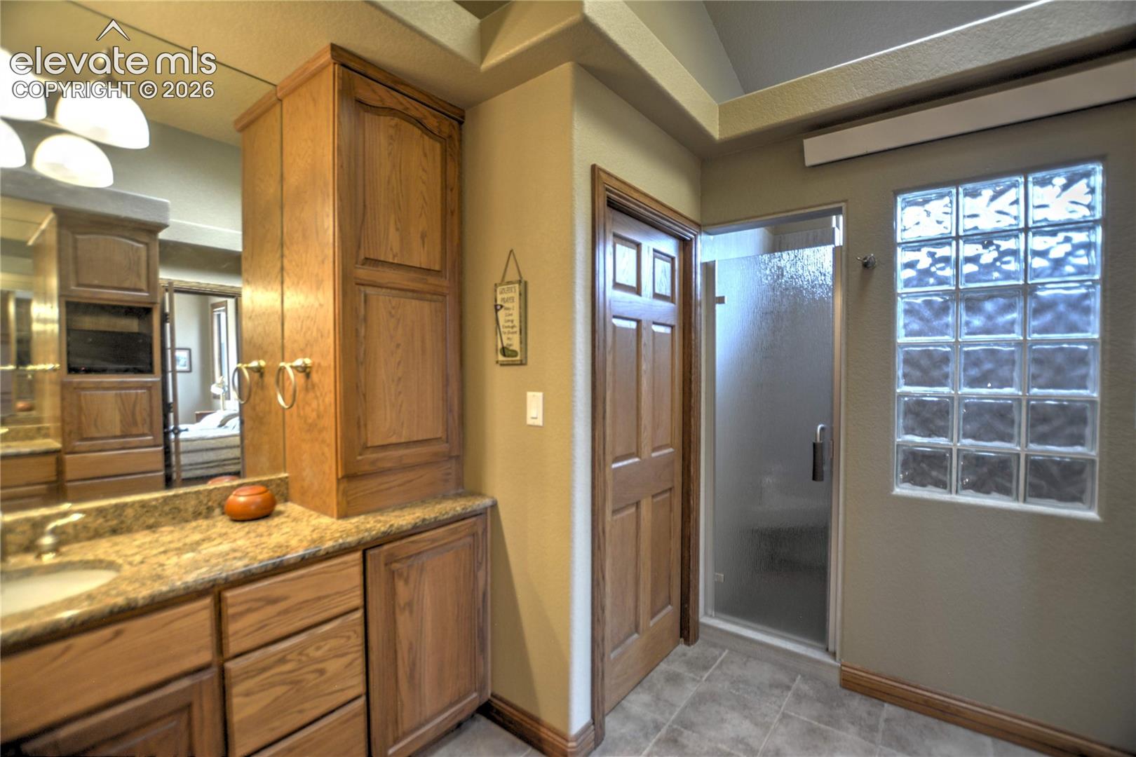 Listing photo 25 for 19315 Bardsley Place
