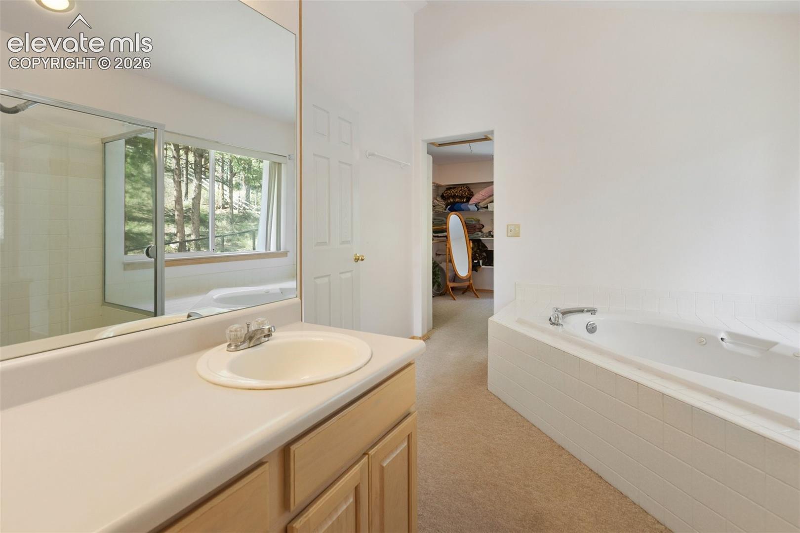 Listing photo 20 for 625 Sun Valley Drive