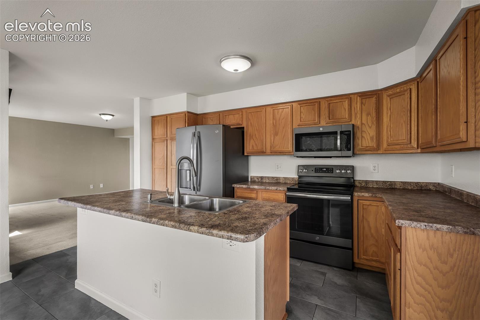 Listing photo 12 for 7477 Theresa Drive