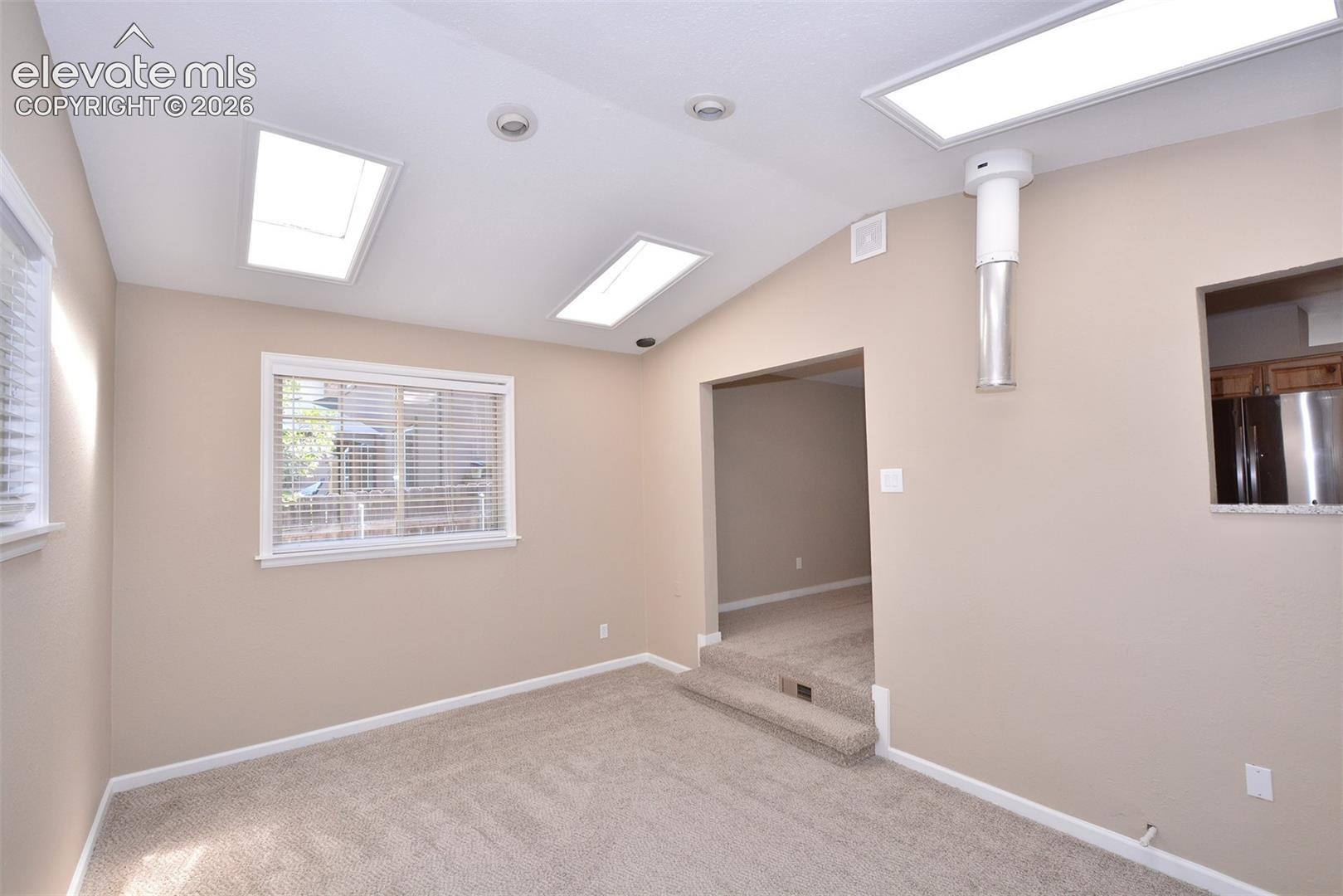 5020 Barcelona Way, photo 8