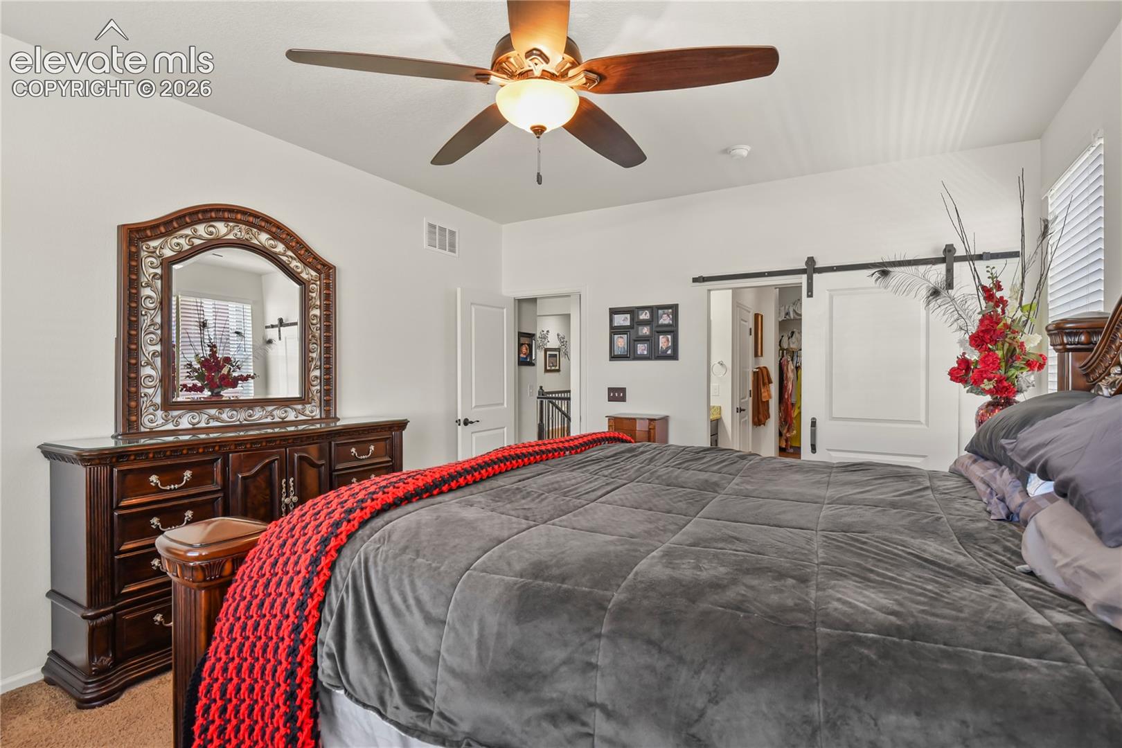 Listing photo 16 for 3921 John Court