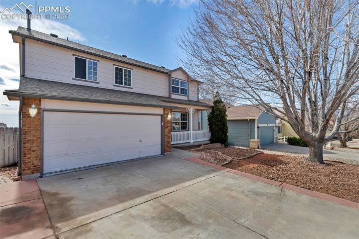 2375 Lisa Drive — listing photo