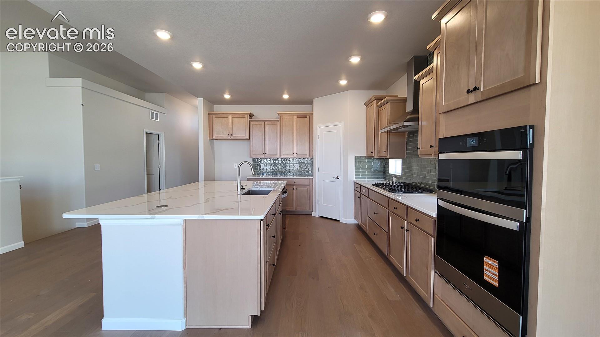 Listing photo 6 for 6652 Miro Lane