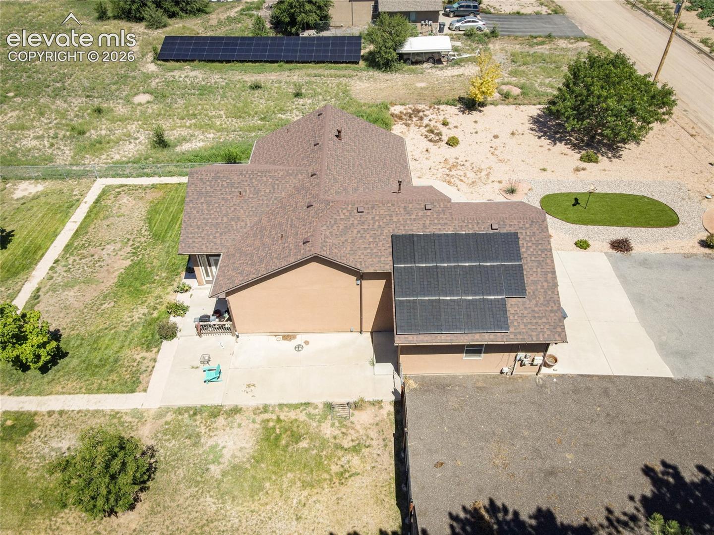 Listing photo 36 for 1615 28th Lane
