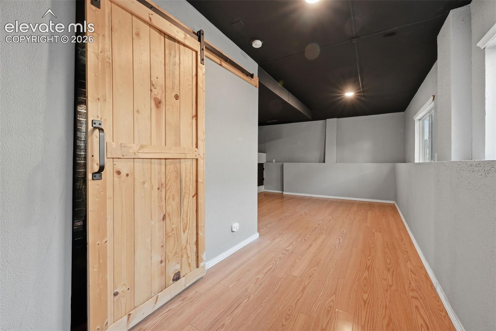Listing photo 27 for 7368 Glenburn Drive