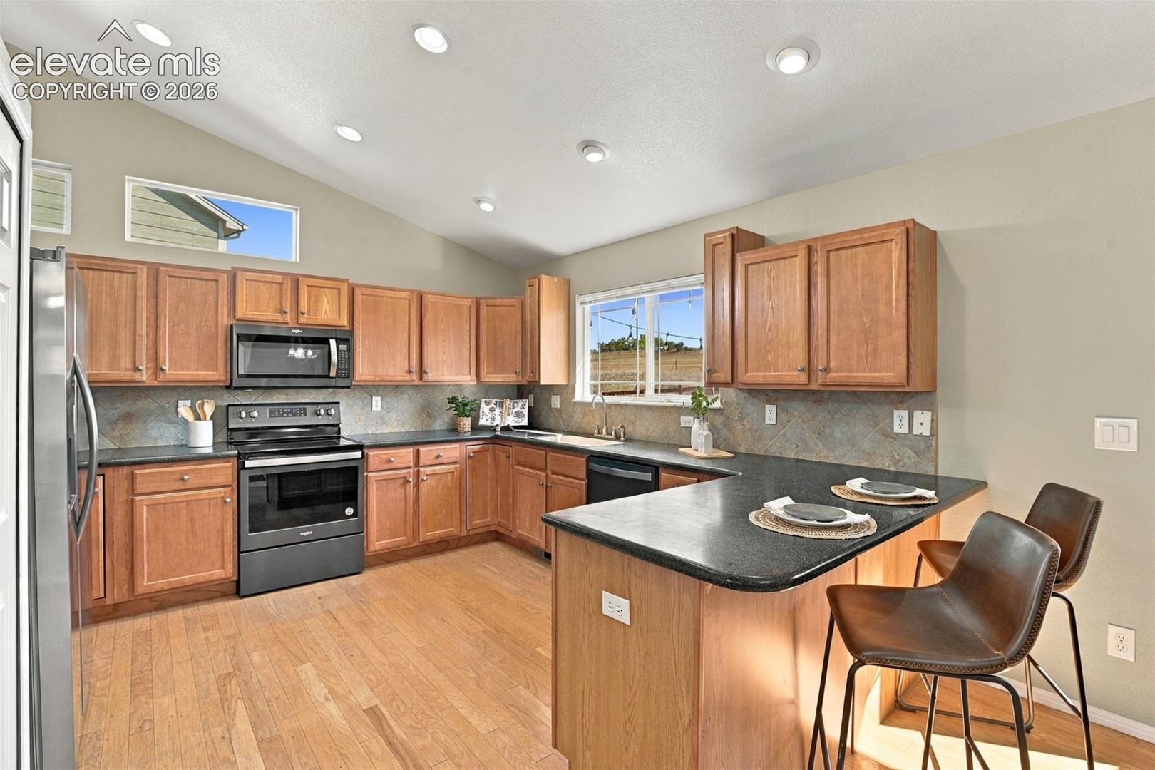 Listing photo 9 for 10467 Mile Post Loop