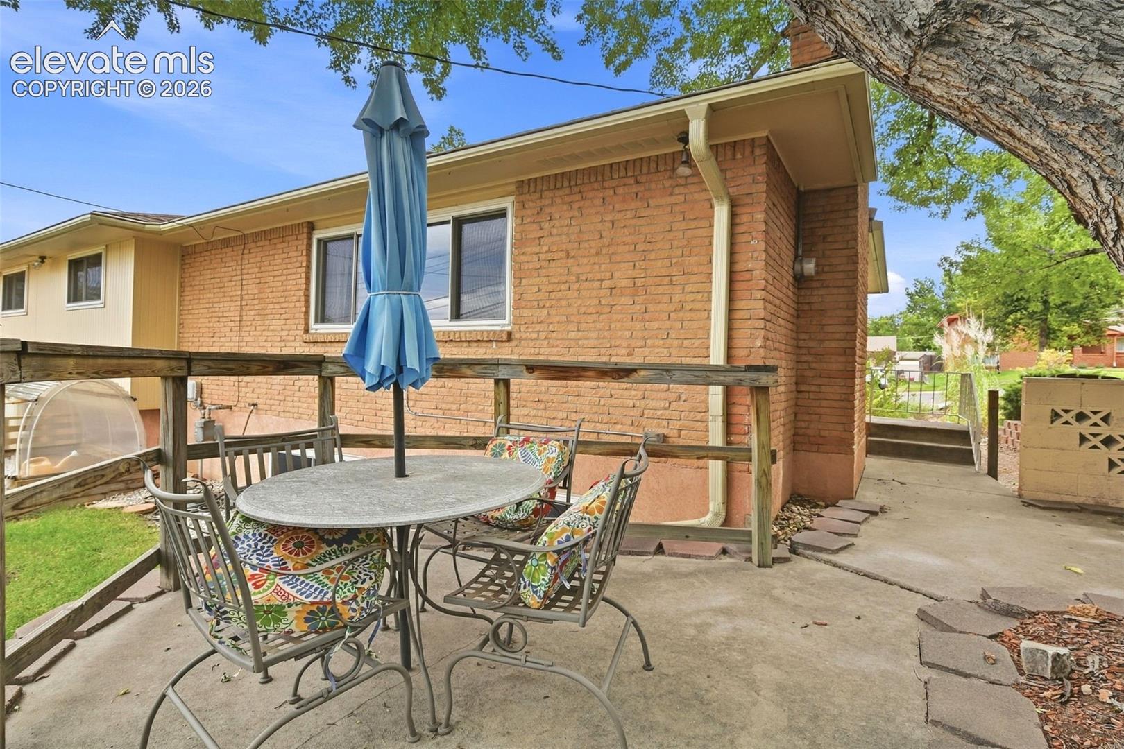 Listing photo 32 for 1442 Bellaire Drive