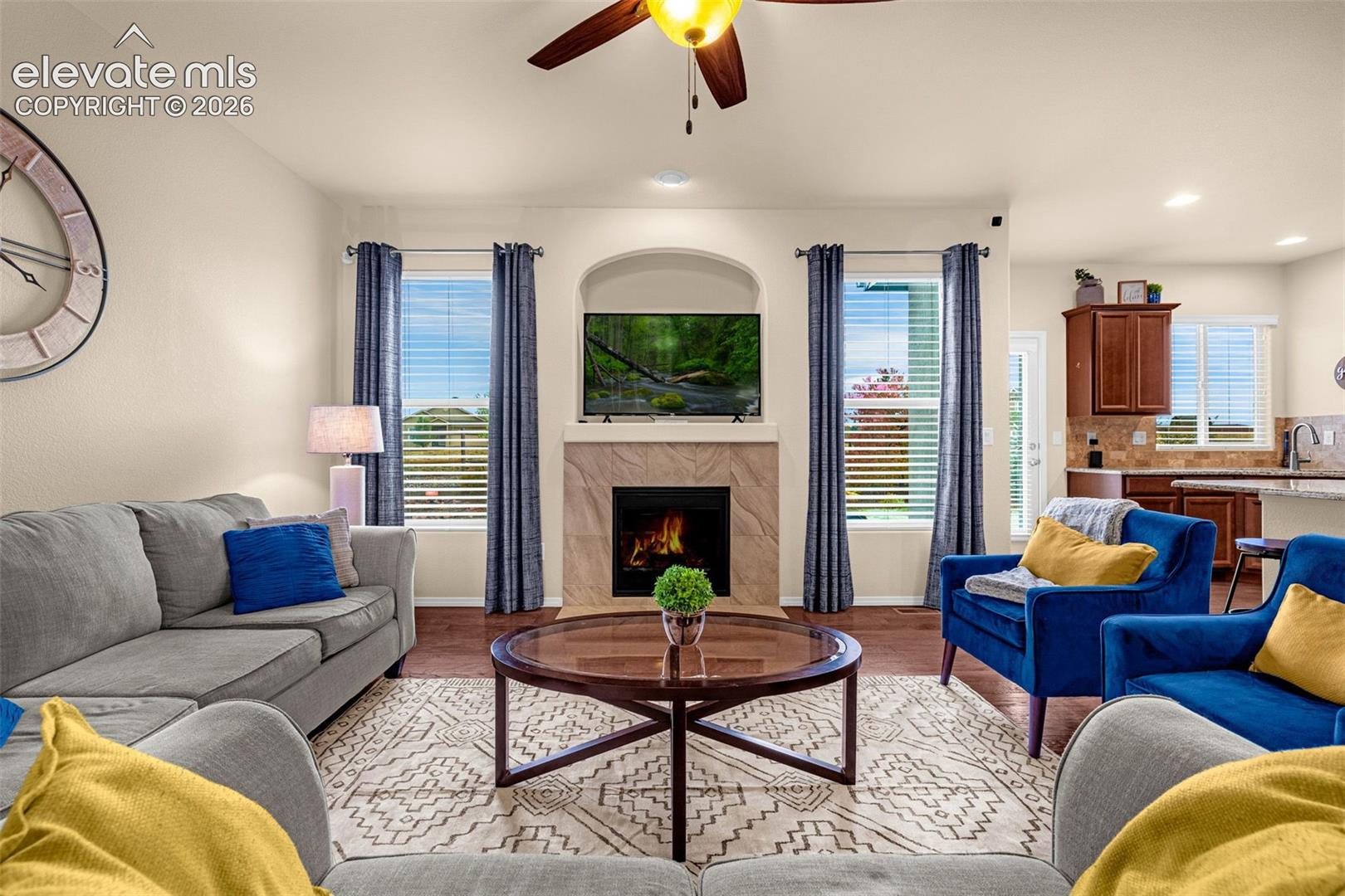 Listing photo 7 for 10638 Mt Emerald Drive