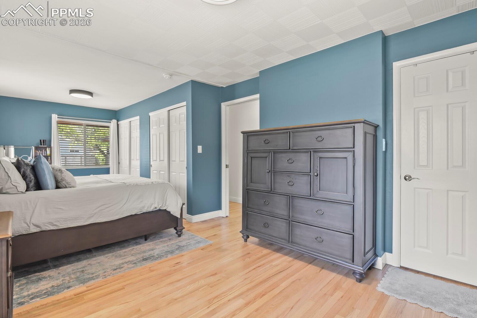 Listing photo 17 for 691 S Holly Street