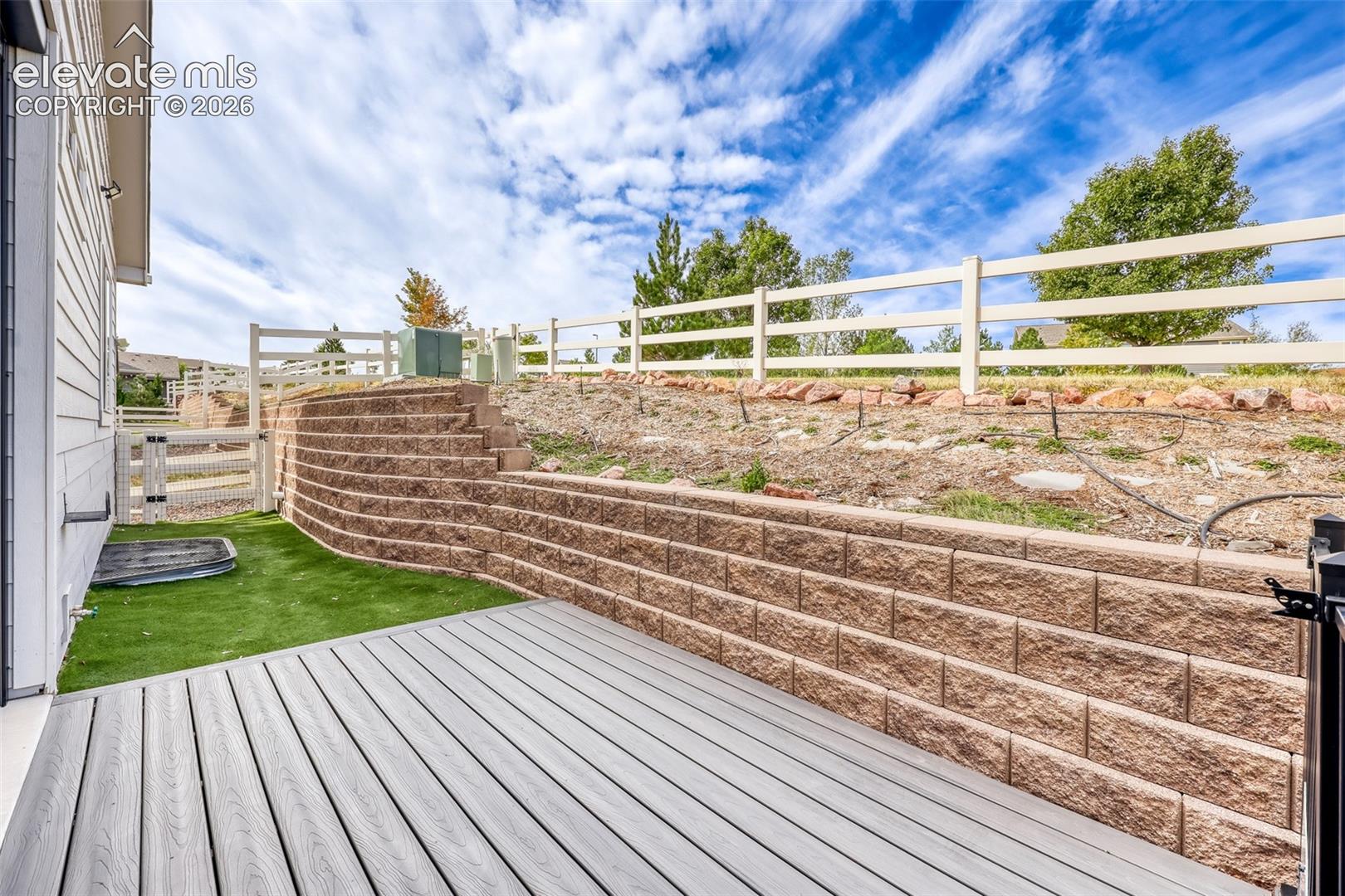 Listing photo 39 for 3973 John Court