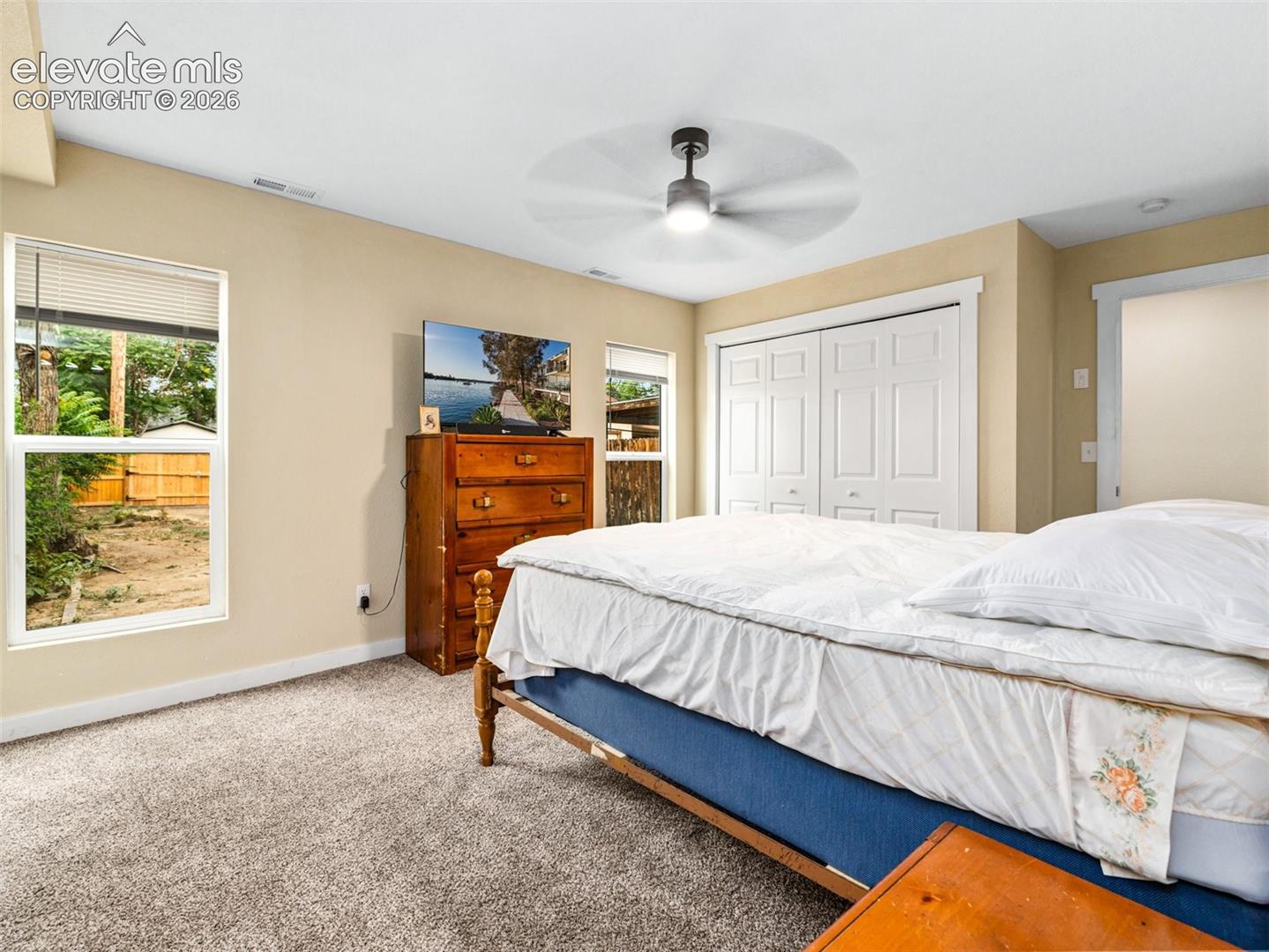 Listing photo 13 for 1219 Pine Street