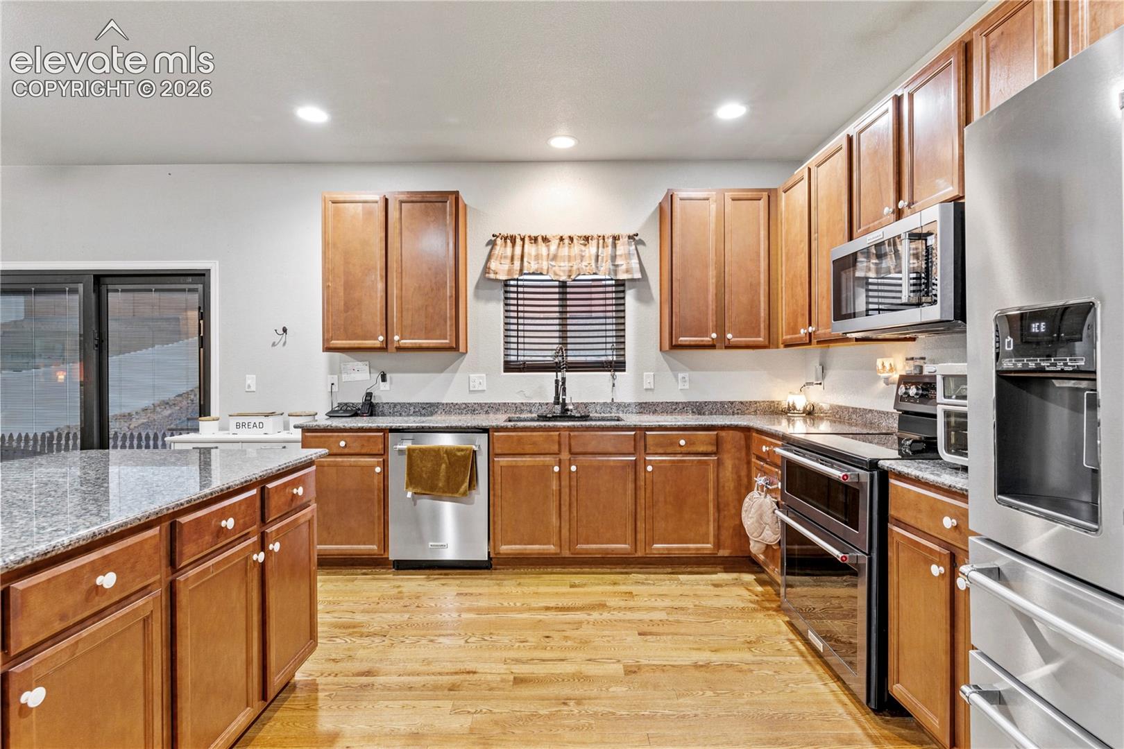Listing photo 8 for 9761 Terrain Road