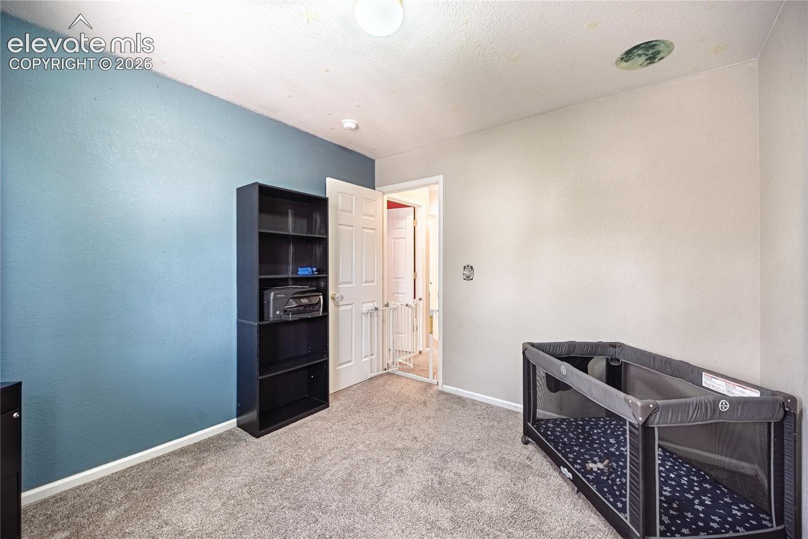 Listing photo 16 for 1395 Legend Oak Drive