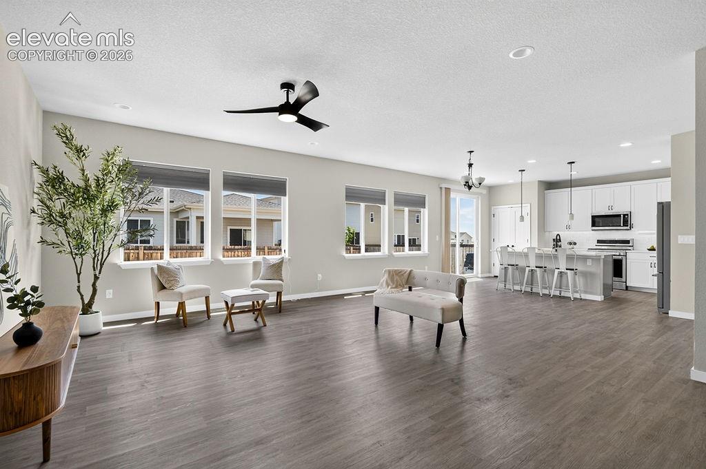 Listing photo 12 for 491 Blanket Flower Street
