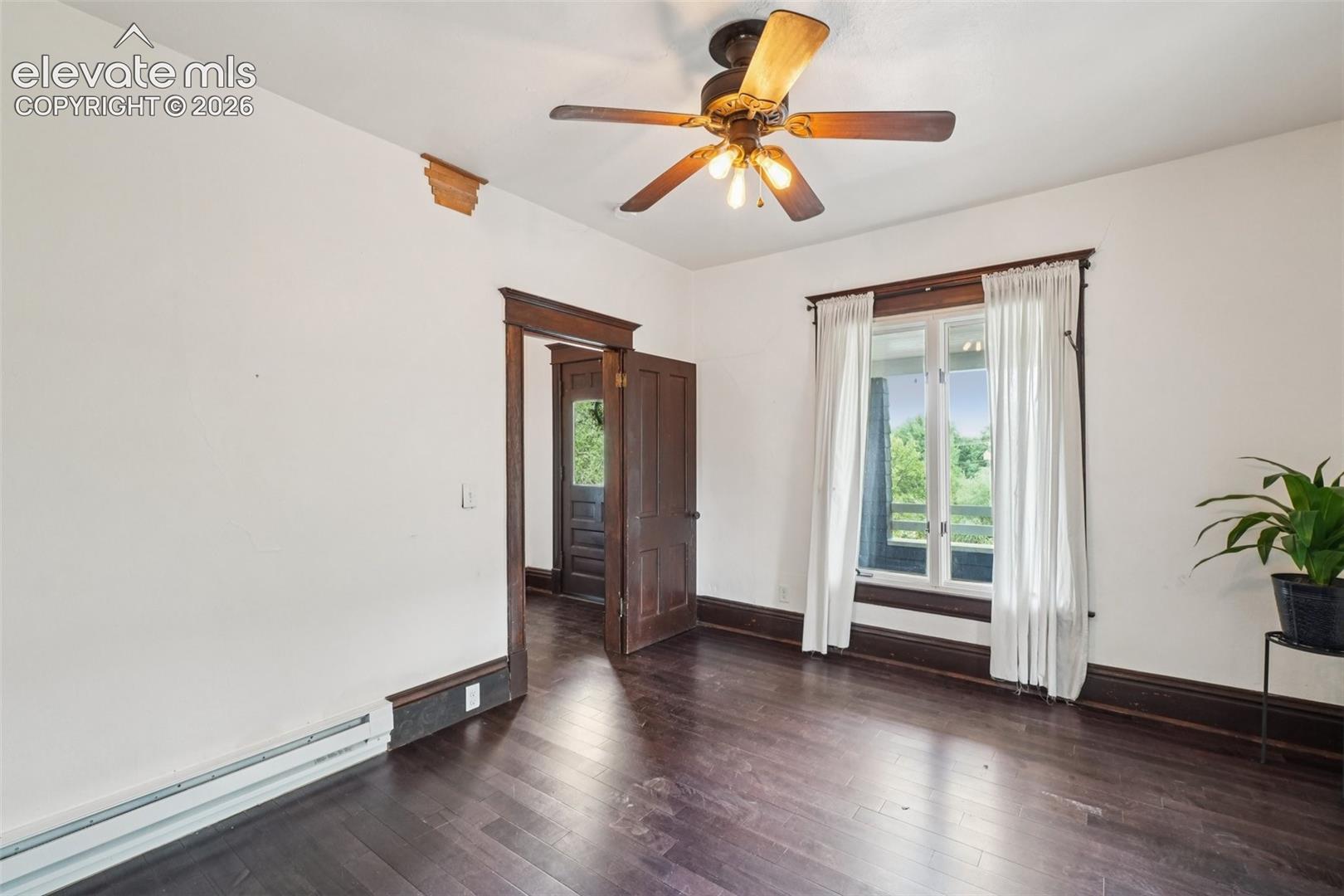 Listing photo 21 for 708 Cooper Avenue