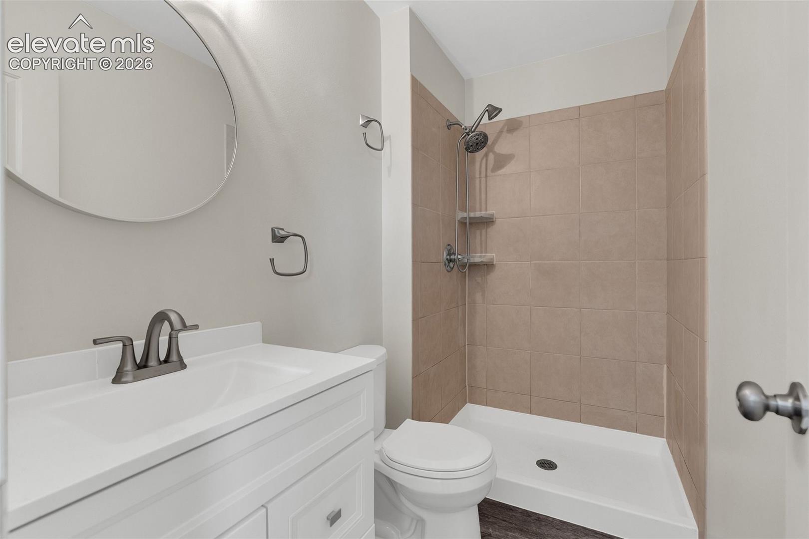 Listing photo 17 for 5555 Alma Terrace