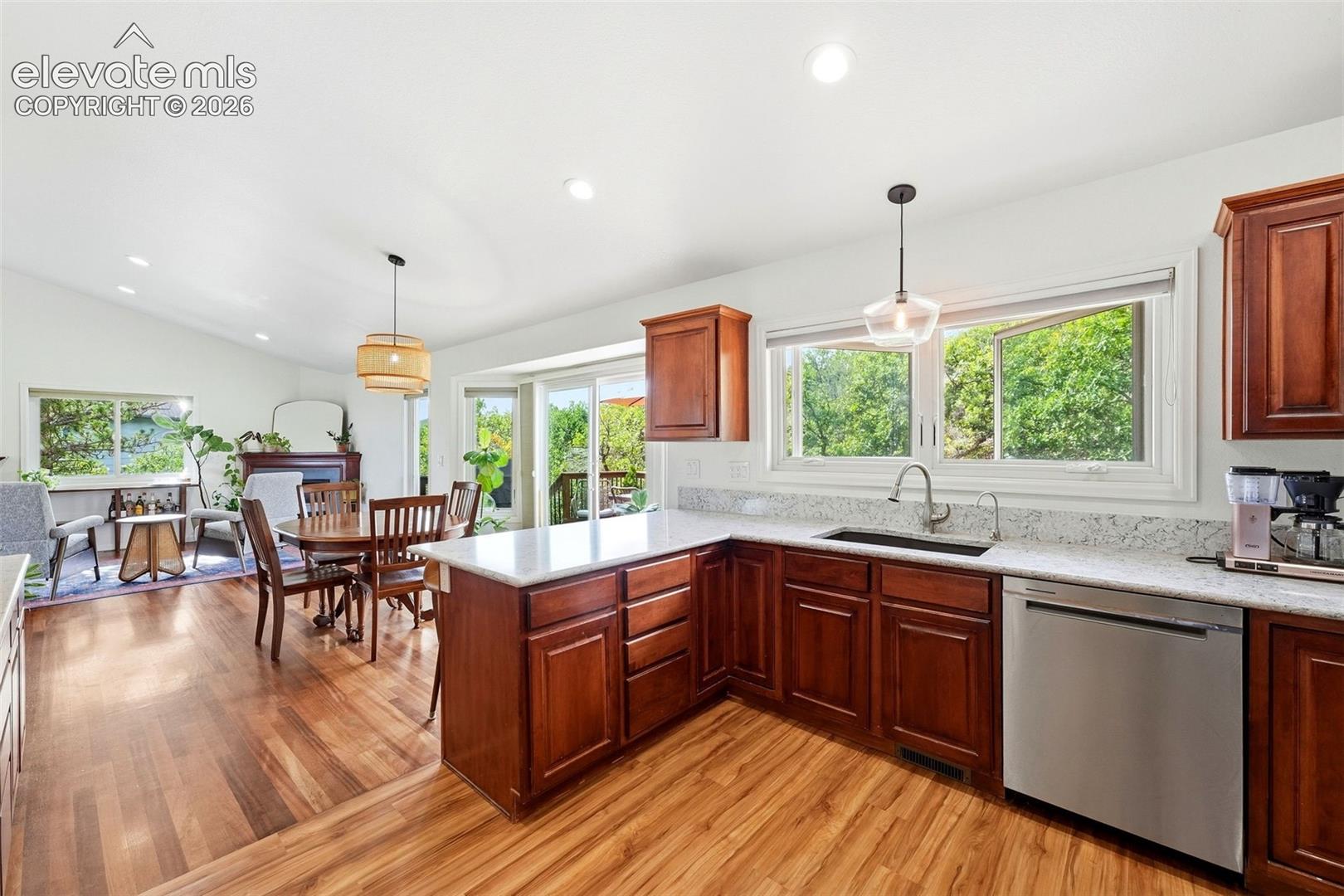 Listing photo 33 for 345 Cheshire Court