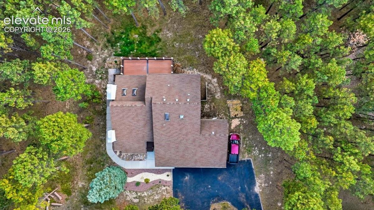 Listing photo 3 for 19955 W Top O The Moor Drive